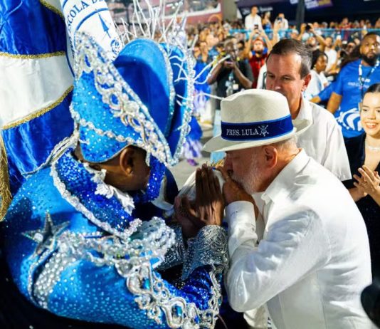 TCU abre investigação sobre uso de servidores em desfile de Carnaval