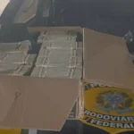 Homem é flagrado com R$ 746 mil em dinheiro vivo e diz à PRF que pegou o valor em reunião do Podemos