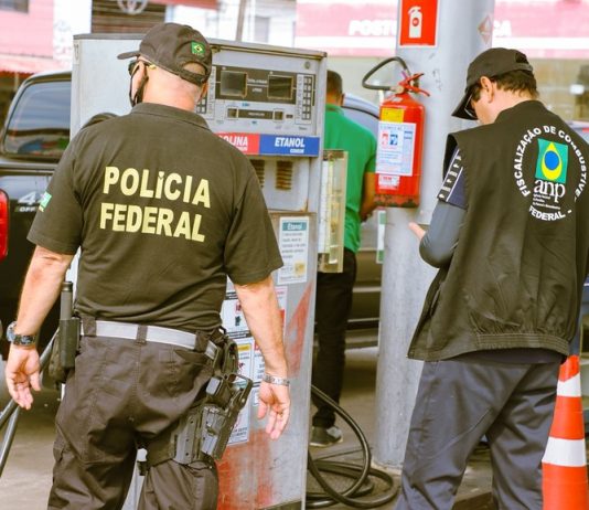 Operação fiscaliza postos e investiga preços abusivos no país