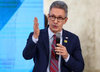Zema é alvo de denúncia por trabalho escravo e exploração