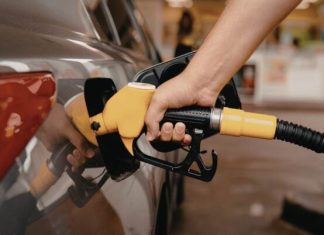 Governo aprova gasolina com 32% de etanol a partir de agosto no Brasil