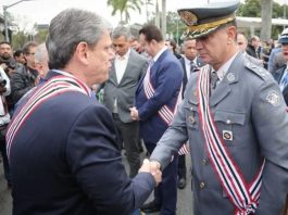 Saída de comandante da PM-SP ocorre em meio a investigação e acusação de envolvimento com PCC