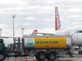 Governo zera imposto sobre querosene de aviação para reduzir custos