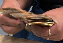 Juros altos fazem endividamento bater recorde; governo quer perdão de 80% da dívida