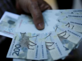 Governo projeta salário mínimo de R$ 1.717 em 2027