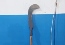 Homem invade hospital com foice e causa pânico em Rondônia