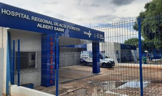 Acidente entre carro e moto deixa jovem ferido em Alta Floresta