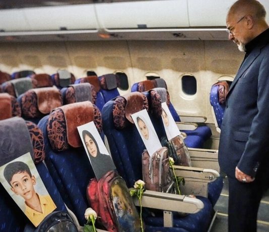 Irã leva homenagem a crianças assassinadas em voo rumo a negociações