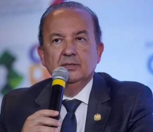 Jorginho Mello critica STF após derrubada de lei sobre cotas