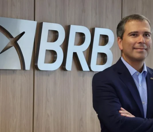 Ex-presidente do BRB é preso em operação da Polícia Federal