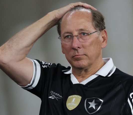 Lucas Emanuel brilha na estreia e Botafogo vence o Santos no fim