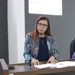 Elisa Gomes defende valorização do funcionalismo público, e cobra concessão de insalubridade