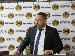 Darlan Carvalho critica prioridades da gestão e questiona gasto com festa