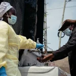 OMS declara emergência internacional por surto de Ebola na África