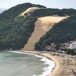 Sigla de facção em duna assusta turistas em Natal
