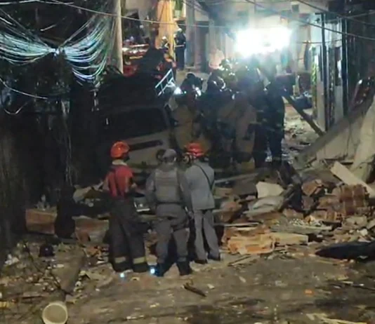 Em São Paulo, explosão em obra da Sabesp destrói casas e deixa morto