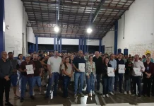 Famílias de Cuiabá, Sorriso e Nova Mutum recebem títulos durante Semana Solo Seguro Favela em MT