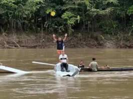 Avião com sete pessoas cai em rio no Acre após pane no motor