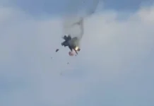 Caças da Marinha dos EUA colidem durante show aéreo em Idaho