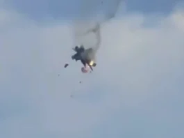Caças da Marinha dos EUA colidem durante show aéreo em Idaho