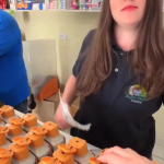 Veterinária influenciadora é solta após fiança por vender shampoo de cavalo para humanos em Campo Grande