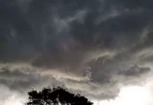 Tempestades com granizo e ventos de até 100 km/h colocam RS em alerta