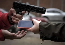 Quadrilha é presa por vender celulares roubados em Cuiabá