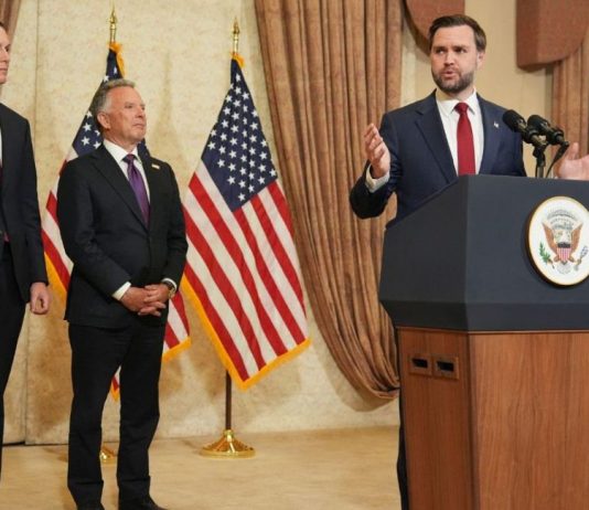 Ameaças de Trump interrompem negociações entre EUA e Irã