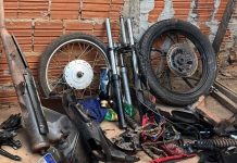 Moto furtada é encontrada desmontada em comunidade rural