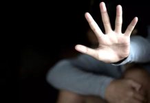 Eletricista denuncia assédio após comentários de teor sexual no trabalho