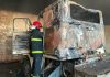 Incêndio destrói cabine de caminhão em depósito no bairro Jardim Panorama