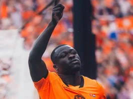 Holanda vence Tunísia e evita duelo contra o Brasil no mata-mata