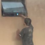 Jovem de 22 anos é preso em flagrante por tentar gravar vizinha no banho em Jaboticabal (SP)