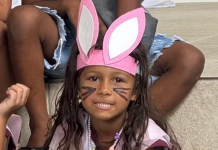 Menina de 7 anos morta a tiros dentro de casa em Nova Iguaçu gera comoção na Baixada Fluminense