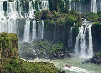 Turista holandês morre após barco virar durante passeio nas Cataratas do Iguaçu