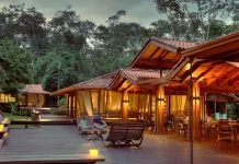 Hotel cercado pela floresta amazônica entra para a lista dos 50 melhores hotéis de luxo do mundo em 2026