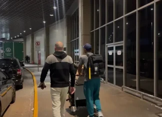 Seleção desembarca no Rio com apenas Danilo após queda na Copa