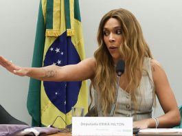 Deputada denuncia suposta manobra em projeto da misoginia na Câmara