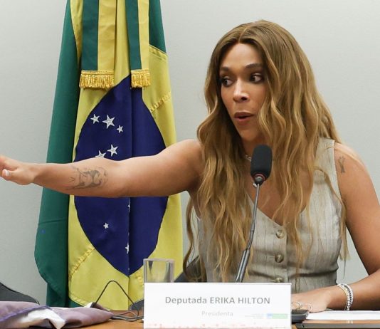 Deputada denuncia suposta manobra em projeto da misoginia na Câmara