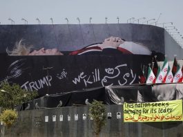 Outdoor em Teerã com imagem de Trump morto amplia tensão entre Irã e EUA