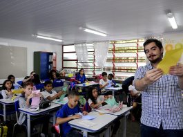 Educação política passa a integrar currículo da educação básica