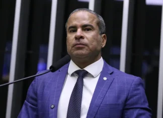 Deputado declarou R$ 10 mil em bens e depois comprou mansão de R$ 6 milhões