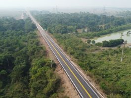 Colisão entre caminhões na MT-320 deixa motorista morto e condutor foge do local