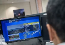 Terremoto de 7,1 deixa mortos no Japão e mobiliza buscas em shopping