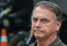 Moraes libera visitas de Carlos e Jair Renan a Bolsonaro