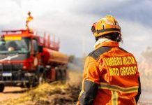 Bombeiros intensificam combate a incêndios em quatro cidades de MT