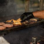 Burger Fest MT leva gastronomia e música para Sinop em três dias de festa