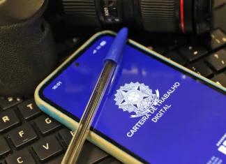 Desemprego cai para 5,3% e atinge menor nível para julho desde 2012