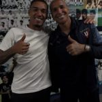 Deyverson reencontra ídolos do Cuiabá após classificação da LDU