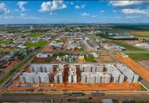 Moradores denunciam esgoto transbordando há mais de 30 dias em residencial de Nova Mutum